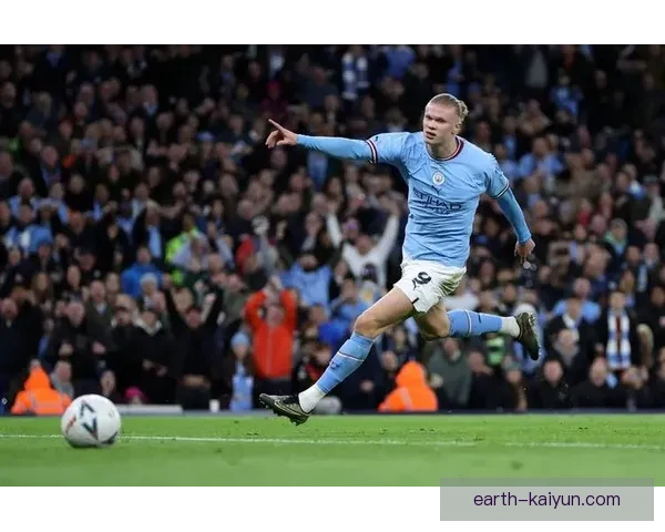 英超纽卡王朝状态回暖，球队表现值得关注。